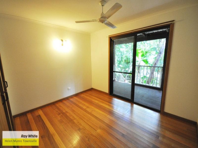 14 Mirimar Crescent, Magnetic Island QLD 4819