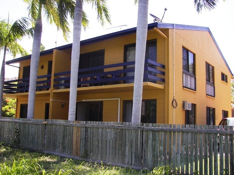 2/23 Yates Street, Magnetic Island QLD 4819