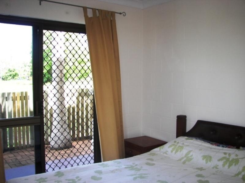 2/23 Yates Street, Magnetic Island QLD 4819