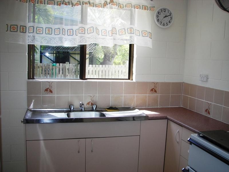 2/23 Yates Street, Magnetic Island QLD 4819