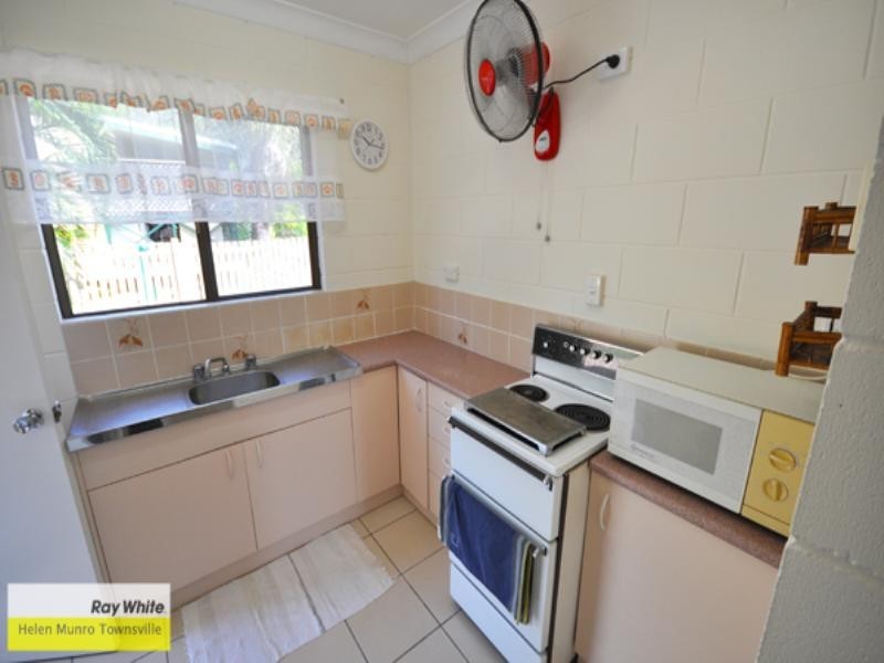 2/23 Yates Street, Magnetic Island QLD 4819