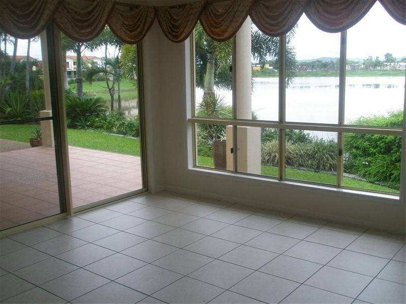 52 Martinez Avenue, West End, Townsville QLD 4810