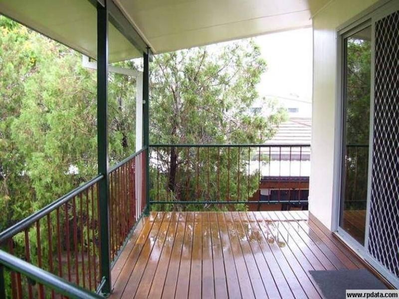 8 Nelia Street, Kirwan QLD 4817