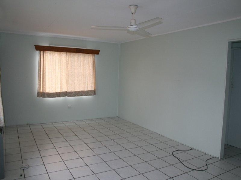 5 Wattle Street, Kirwan QLD 4817