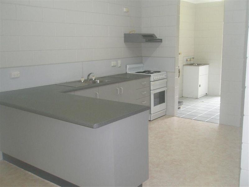 1/18 Maria Street, Rasmussen QLD 4815