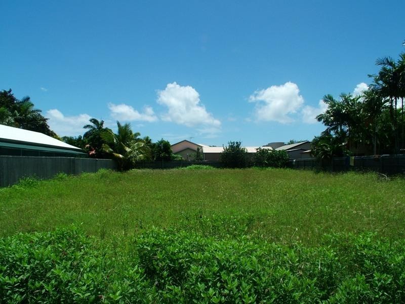 20 Pacific Avenue, Bushland Beach QLD 4818