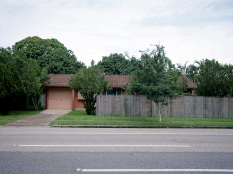 101 Kings Road, Pimlico QLD 4812