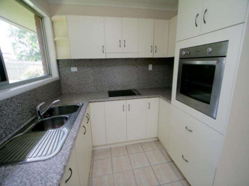 101 Kings Road, Pimlico QLD 4812