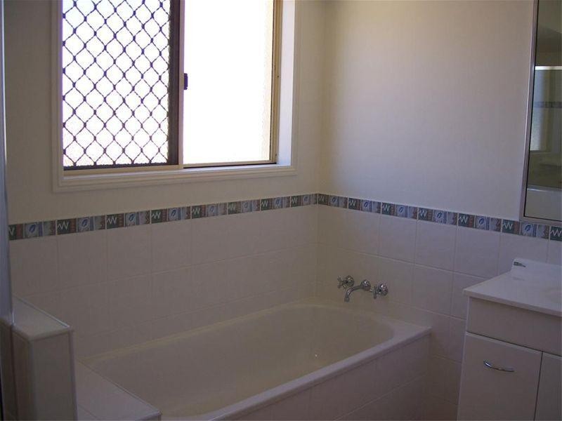 21 Monte Visto Court, Mount Louisa QLD 4814