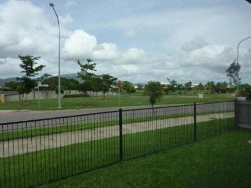 18 Somerville Place, Idalia QLD 4811