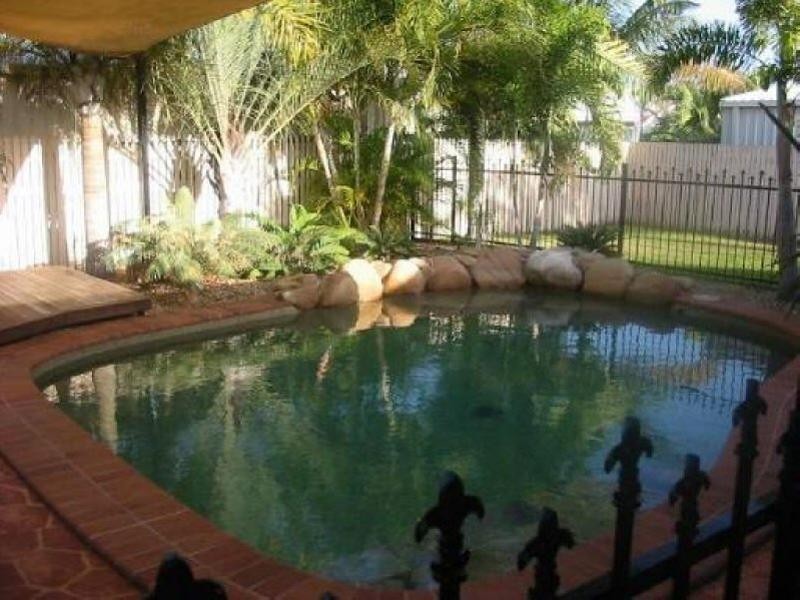 6 Tartan Place, Rasmussen QLD 4815