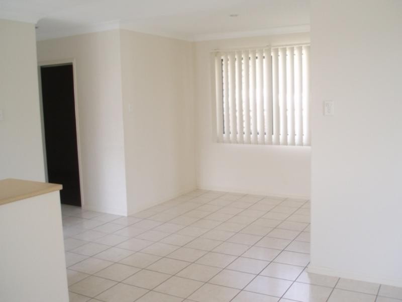 63 Estuary Parade, Douglas QLD 4814