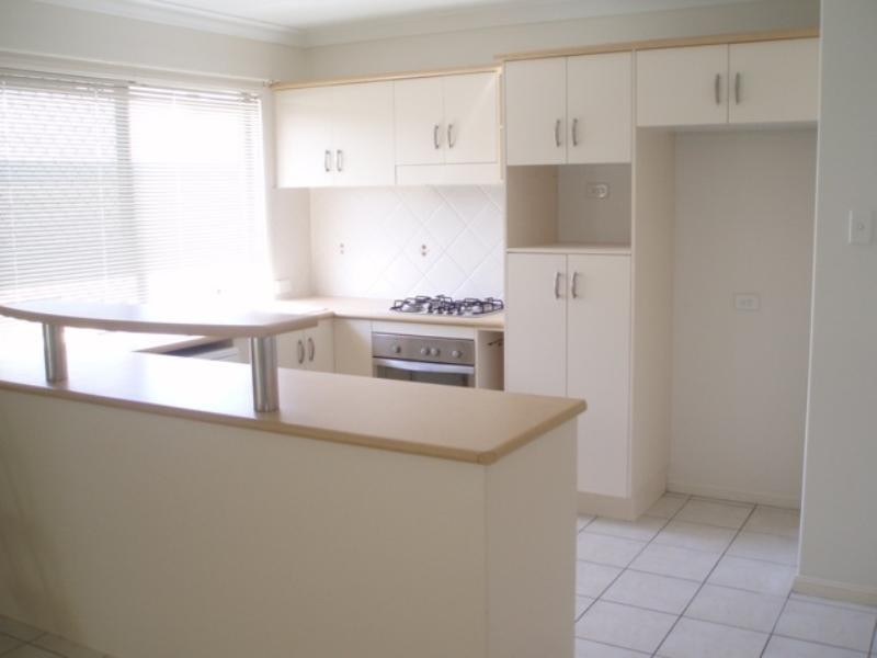 63 Estuary Parade, Douglas QLD 4814
