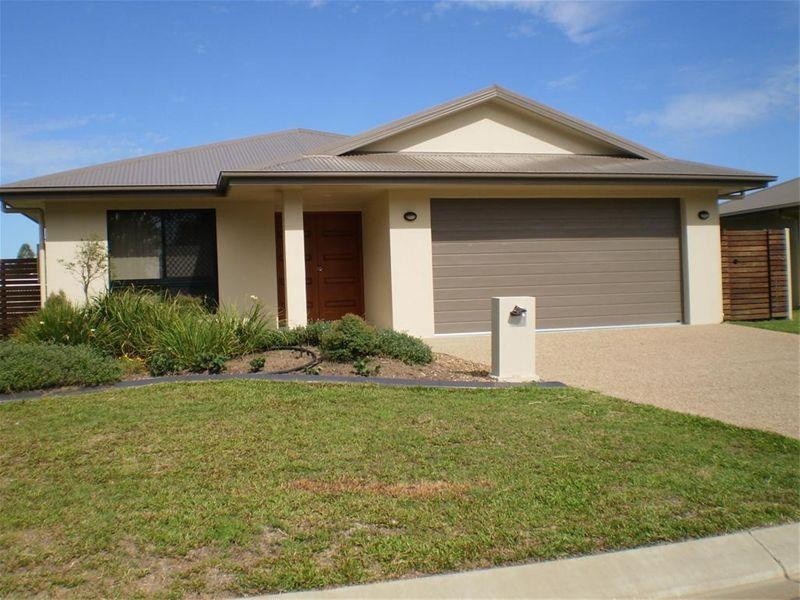 16 Eshelby Street, Bushland Beach QLD 4818