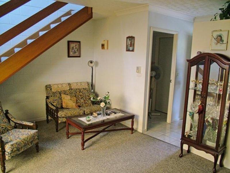 2/37 China Street, Mundingburra QLD 4812