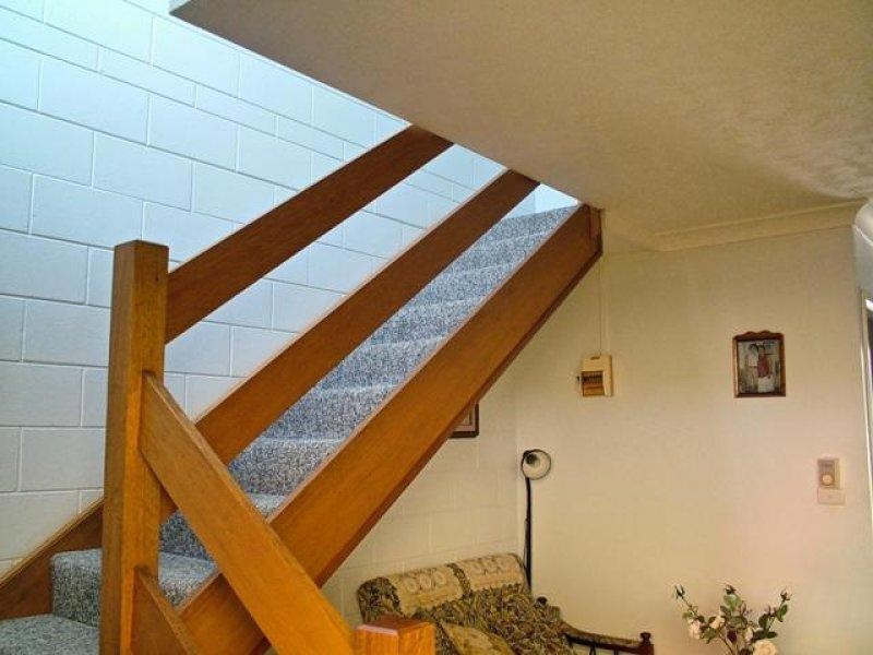 2/37 China Street, Mundingburra QLD 4812