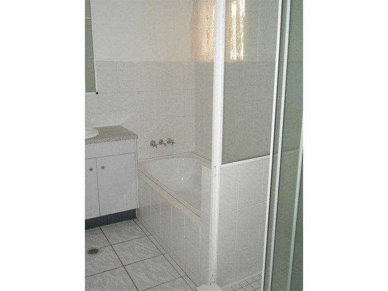 411 Charles Street, Kirwan QLD 4817