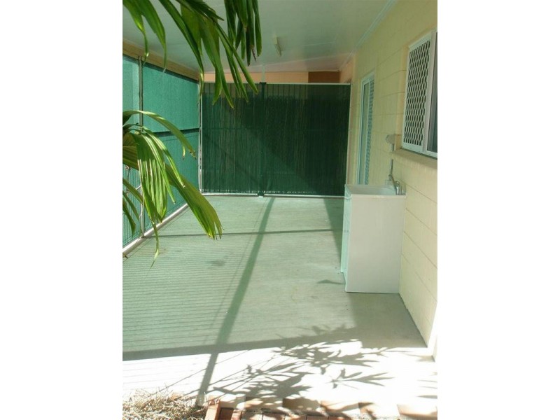 411 Charles Street, Kirwan QLD 4817