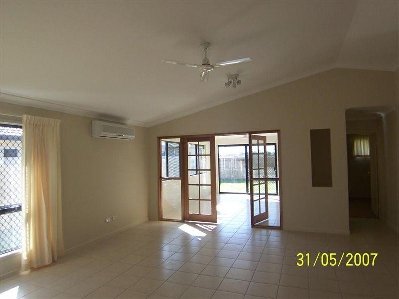 15 Petrie Way, Idalia QLD 4811