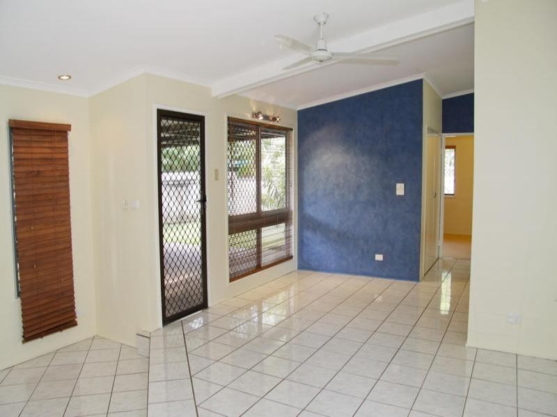 136 Albert Street, Cranbrook QLD 4814