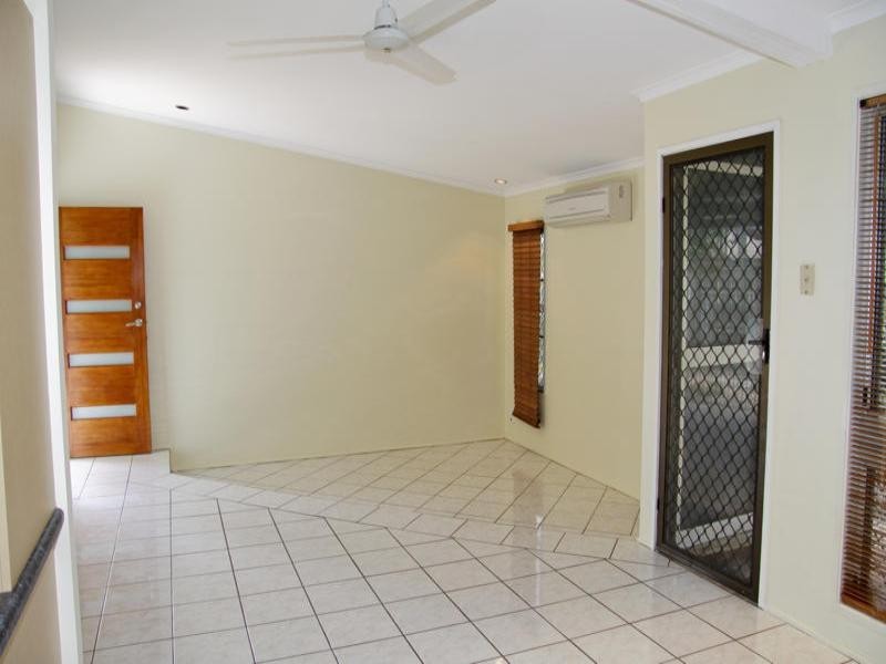 136 Albert Street, Cranbrook QLD 4814