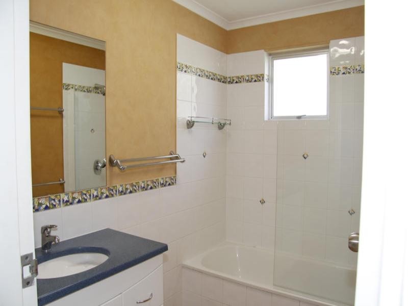 136 Albert Street, Cranbrook QLD 4814