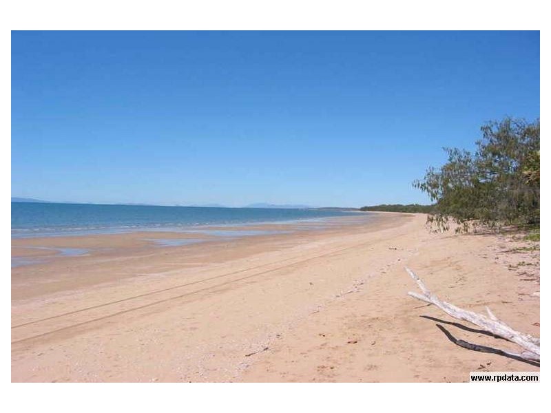 2 Pebble  Beach Court, Balgal Beach QLD 4816