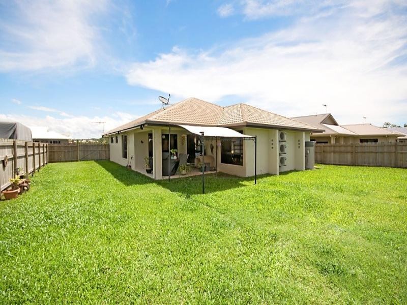 144 Daintree Dr BUSHLAND Beach, Townsville QLD 4810