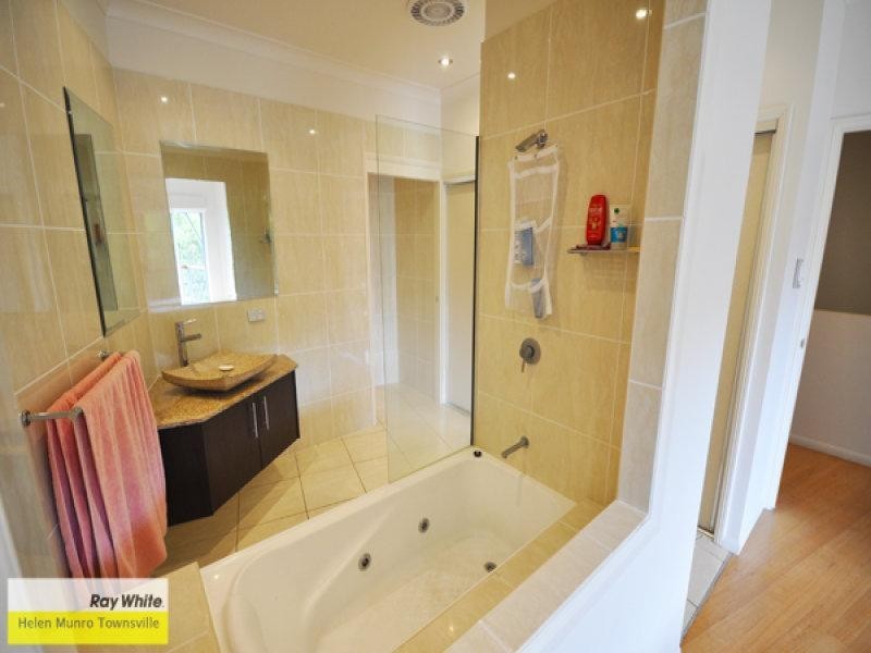 4/34 Warboys Street, Magnetic Island QLD 4819