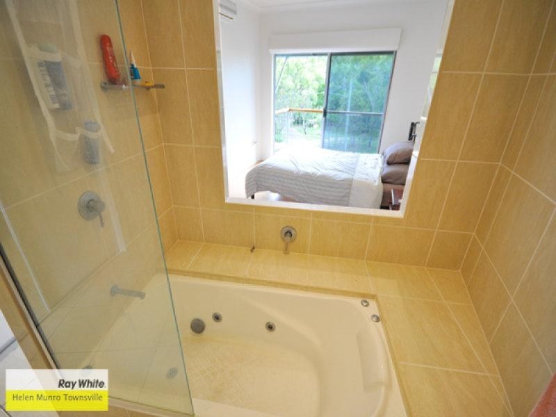 4/34 Warboys Street, Magnetic Island QLD 4819