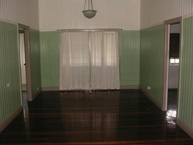 25 Haig Street, Pimlico QLD 4812