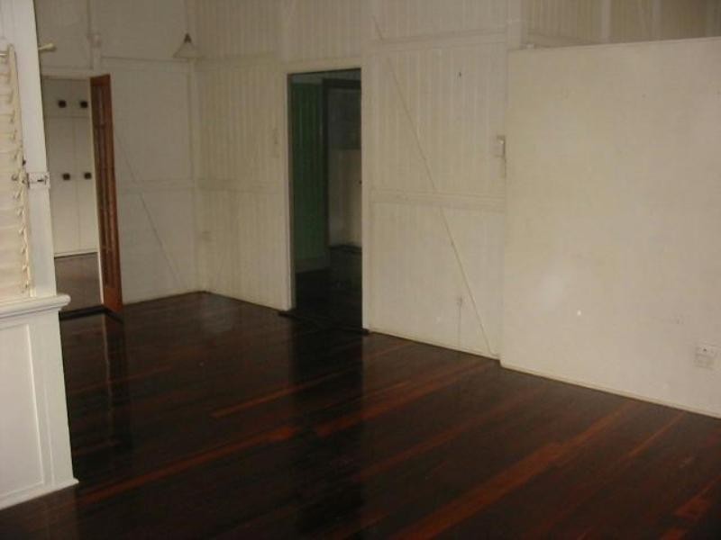 25 Haig Street, Pimlico QLD 4812