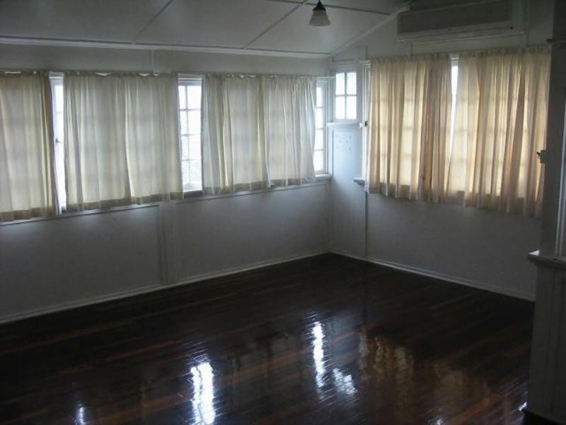 25 Haig Street, Pimlico QLD 4812