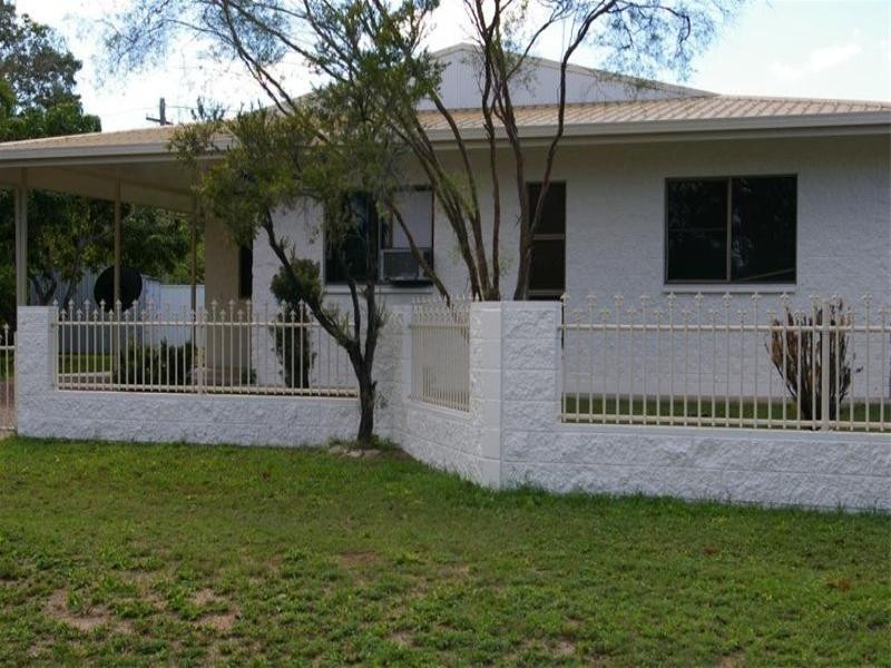 4 Amadio Court, Douglas QLD 4814