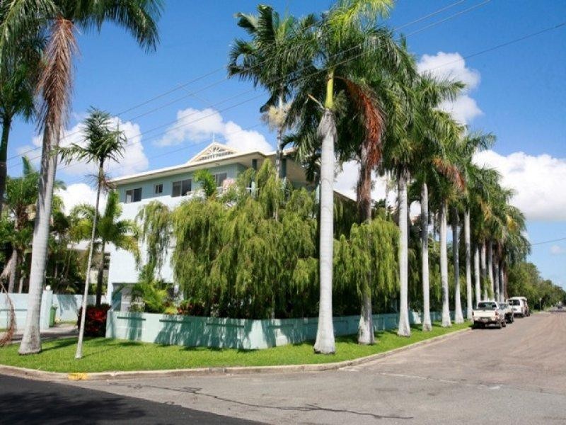 25 Lindsay Street, Rosslea QLD 4812