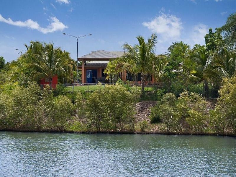 116-118 Martinez Avenue, West End, Townsville QLD 4810