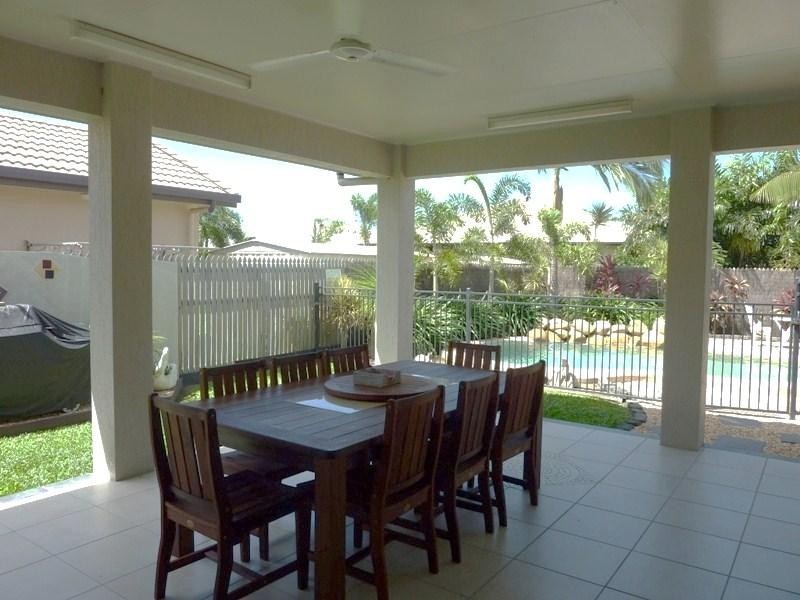 67 Bamboo Crescent, Mount Louisa QLD 4814