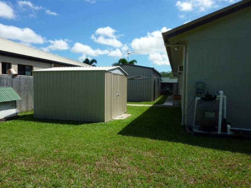 67 Bamboo Crescent, Mount Louisa QLD 4814