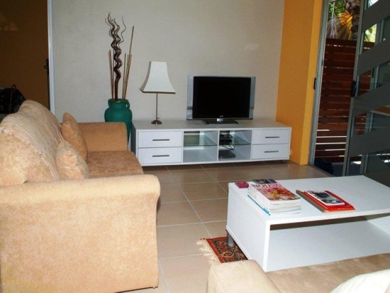 16 Yule Street, Magnetic Island QLD 4819