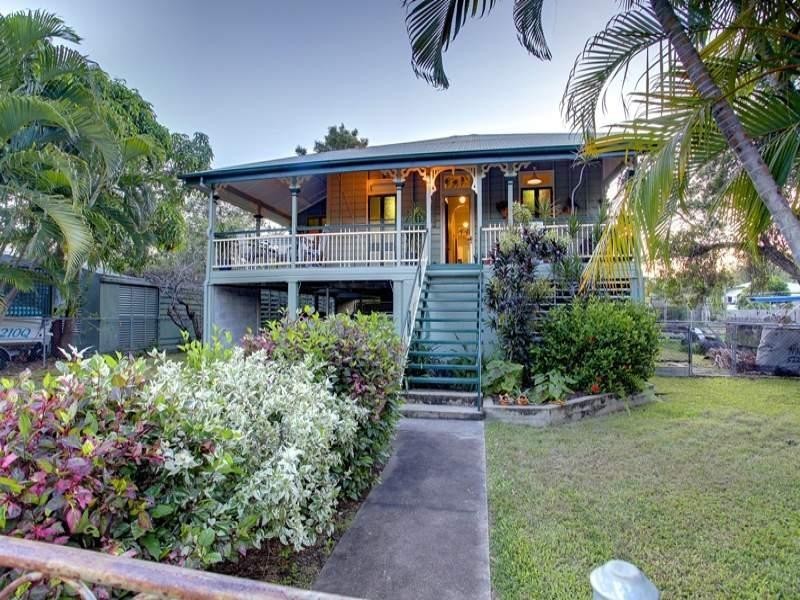 50 Eleventh Avenue, Railway Estate QLD 4810