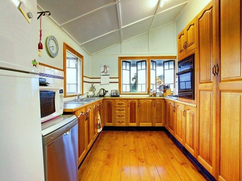 50 Eleventh Avenue, Railway Estate QLD 4810