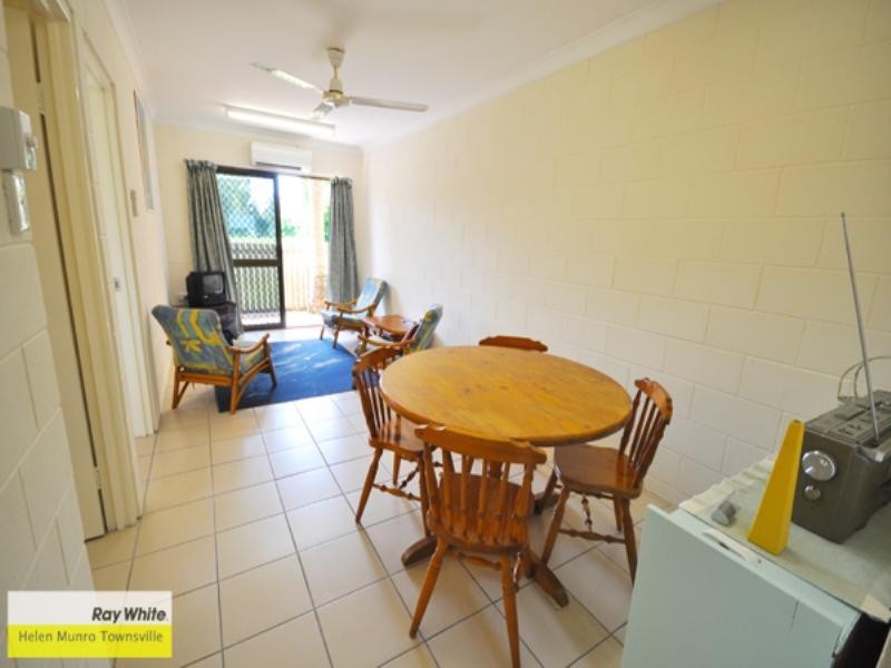 2/23 Yates Street, Nelly Bay, Magnetic Island QLD 4819