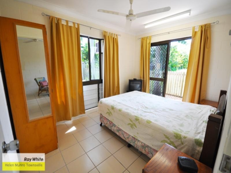 2/23 Yates Street, Nelly Bay, Magnetic Island QLD 4819