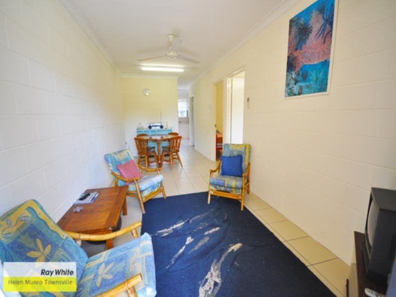 2/23 Yates Street, Nelly Bay, Magnetic Island QLD 4819