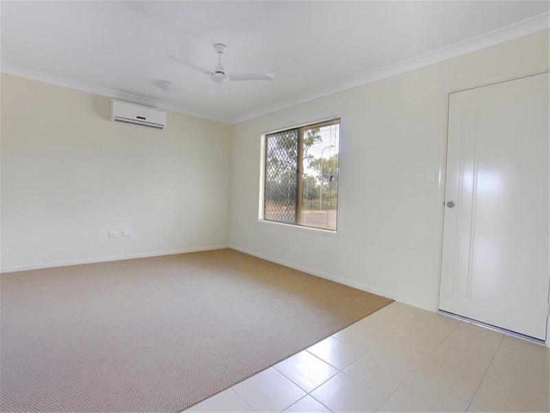 1 Stoneville Circuit ‘Montanna’, Mount Louisa QLD 4814