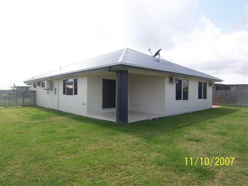 35 Fitzgerald Crescent, Kirwan QLD 4817