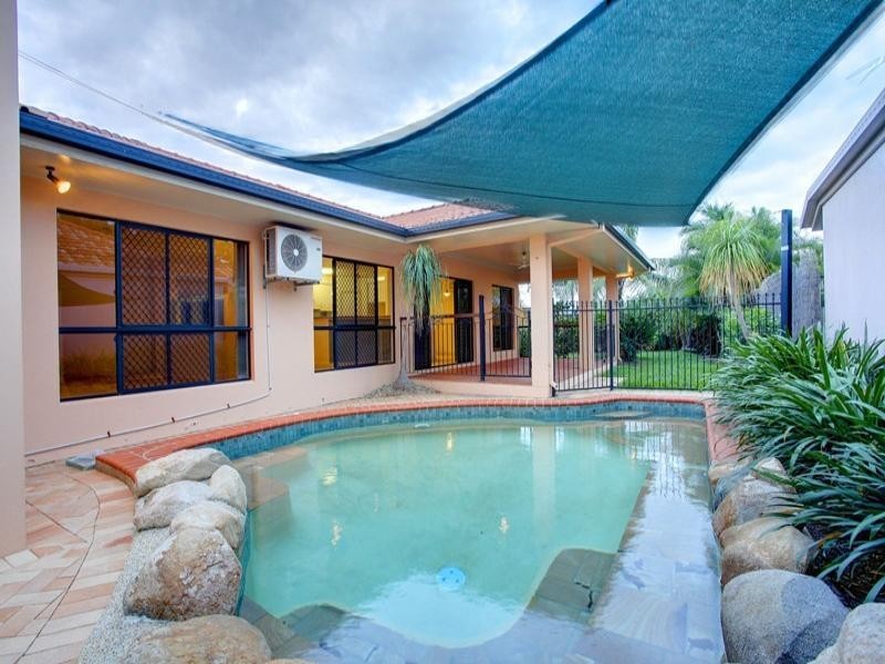 4 Firefly Court, Kirwan QLD 4817