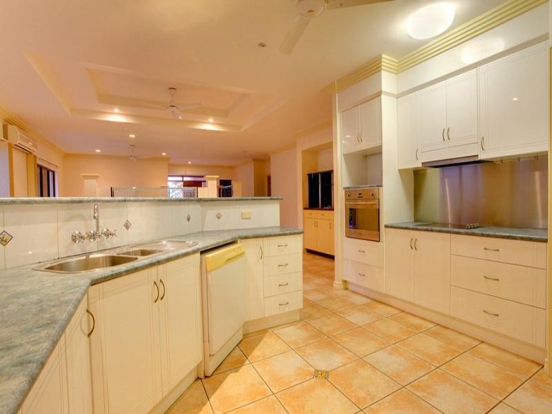 4 Firefly Court, Kirwan QLD 4817