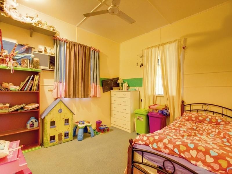 76 Leopold Street, Aitkenvale QLD 4814