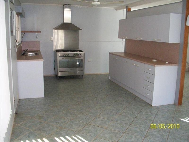 188 Charles Street, Cranbrook QLD 4814